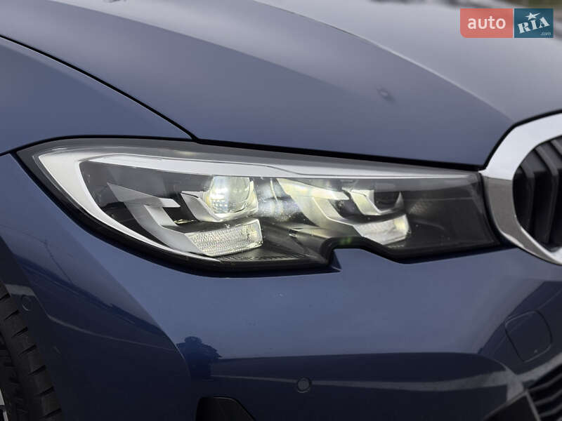 Седан BMW 3 Series 2021 в Днепре