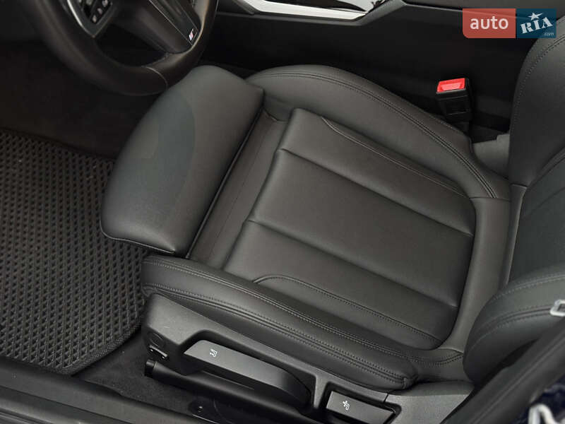 Седан BMW 3 Series 2021 в Днепре