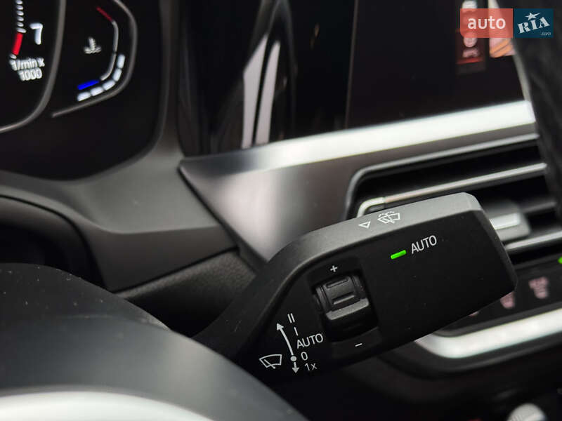 Седан BMW 3 Series 2021 в Днепре