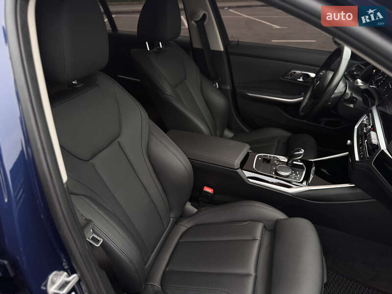 Седан BMW 3 Series 2021 в Днепре