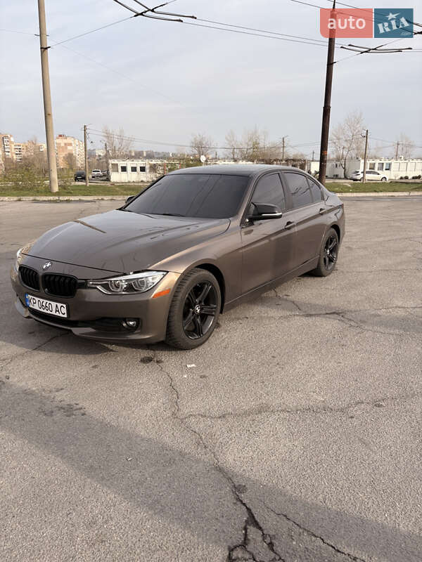 Седан BMW 3 Series 2014 в Запорожье