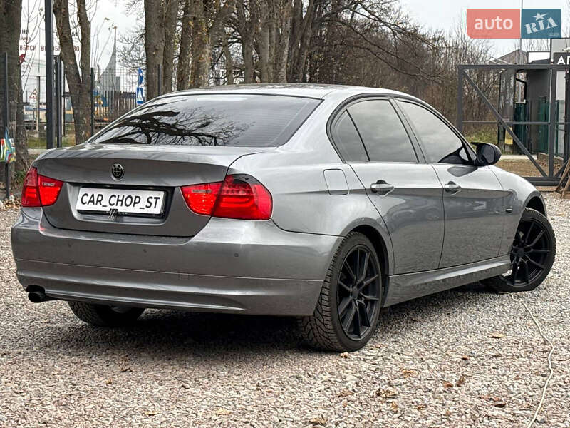 Седан BMW 3 Series 2010 в Стрые