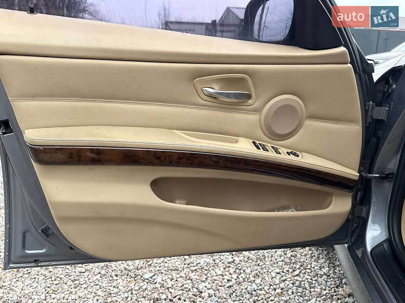 Седан BMW 3 Series 2010 в Стрые
