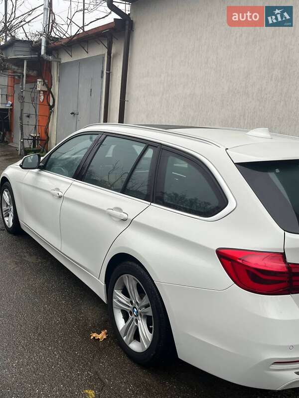 Универсал BMW 3 Series 2015 в Одессе