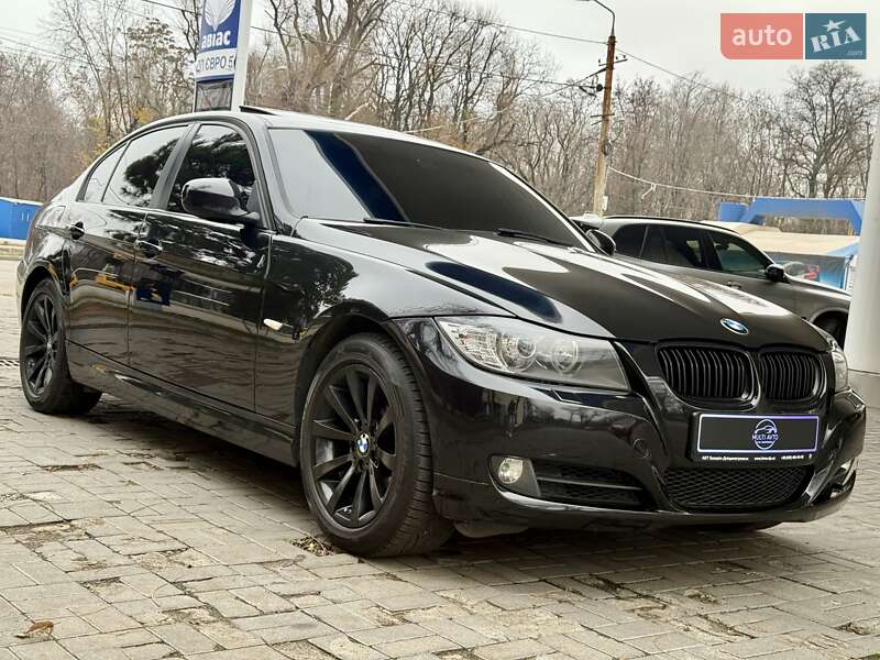 Седан BMW 3 Series 2011 в Днепре