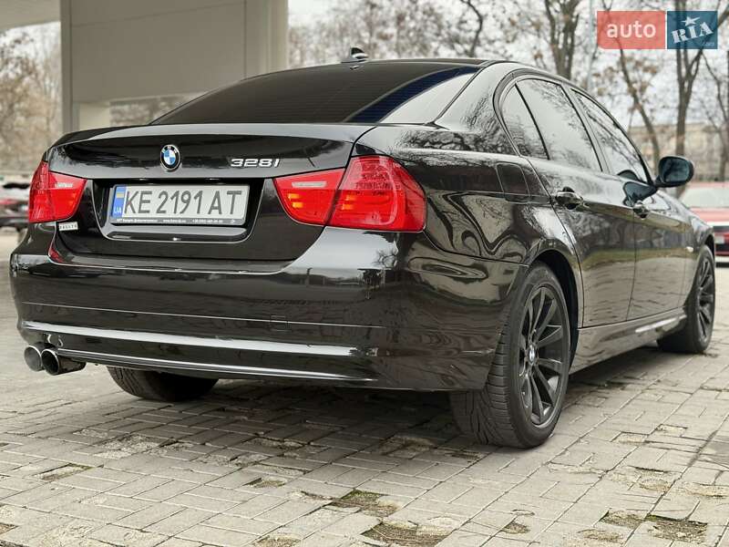 Седан BMW 3 Series 2011 в Днепре