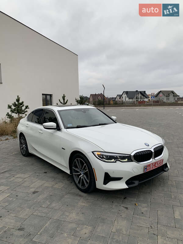 Седан BMW 3 Series 2022 в Луцке фото Седан BMW 3 Series 2022 в Луцке