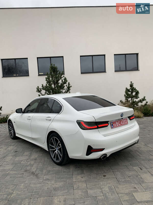 Седан BMW 3 Series 2022 в Луцке фото 4 Седан BMW 3 Series 2022 в Луцке