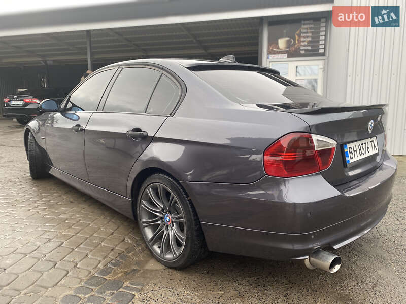 Седан BMW 3 Series 2005 в Тульчине