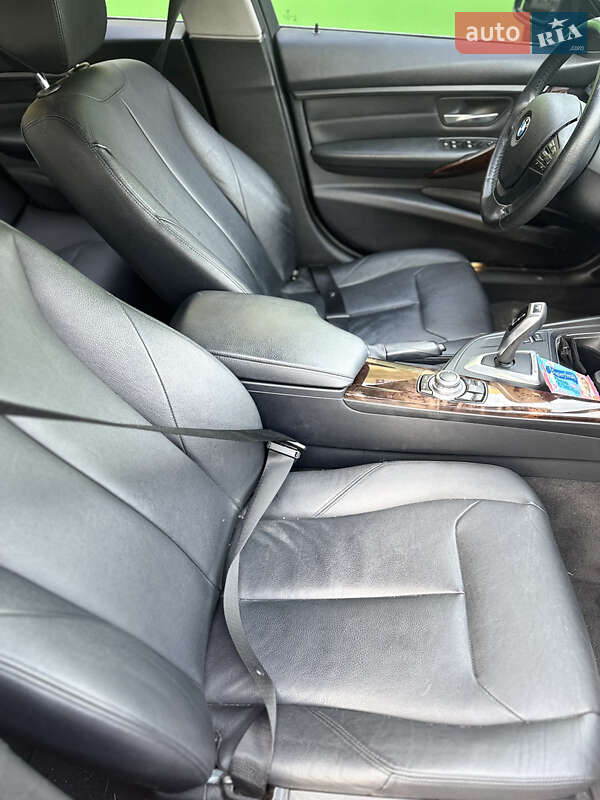 Седан BMW 3 Series 2013 в Житомире