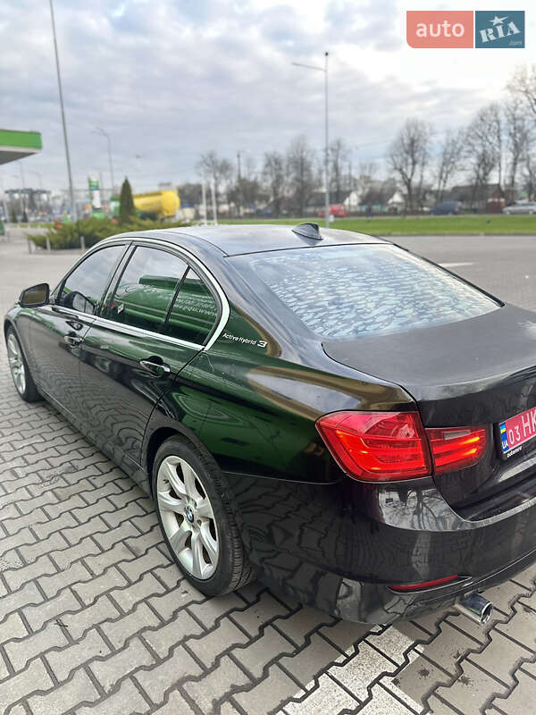 Седан BMW 3 Series 2013 в Житомире