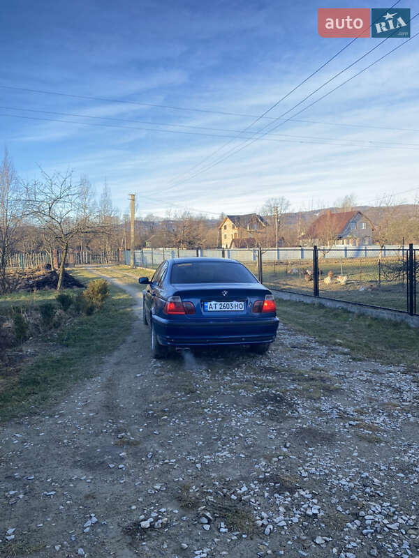 Седан BMW 3 Series 2001 в Надвірній
