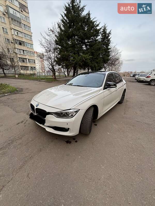 Седан BMW 3 Series 2013 в Полтаве