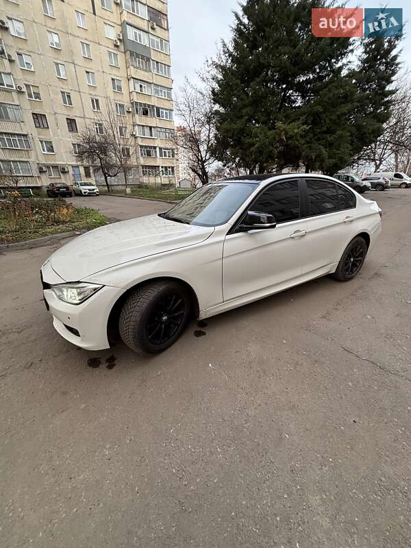 Седан BMW 3 Series 2013 в Полтаве