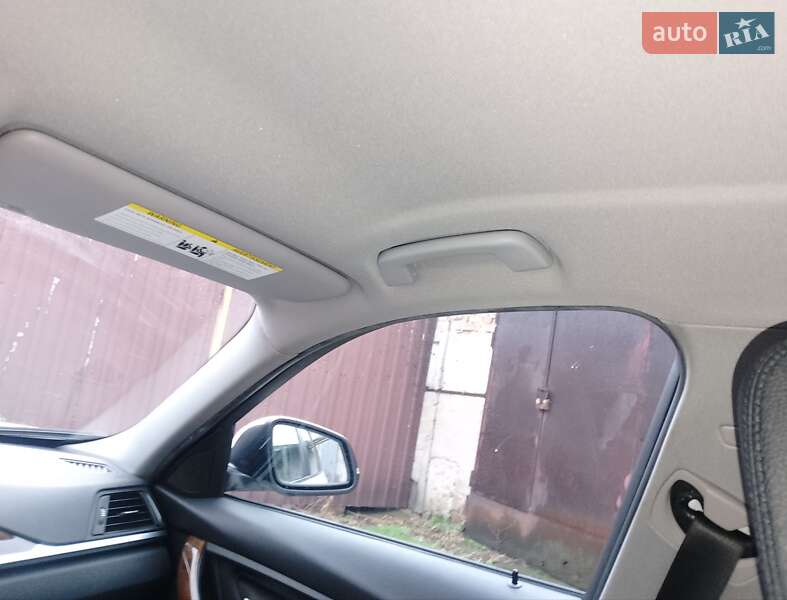 Седан BMW 3 Series 2015 в Киеве