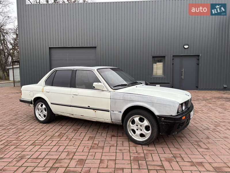Седан BMW 3 Series 1986 в Знаменке