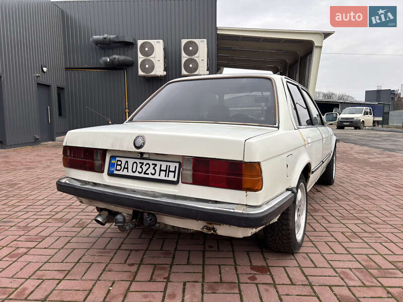 Седан BMW 3 Series 1986 в Знаменке