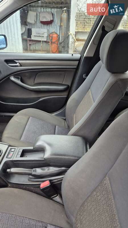 Универсал BMW 3 Series 2003 в Берестечку