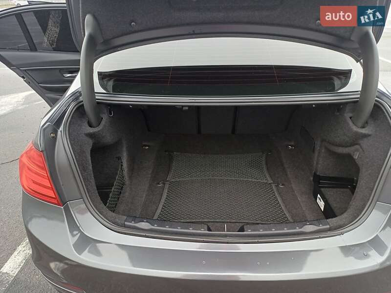 Седан BMW 3 Series 2014 в Днепре
