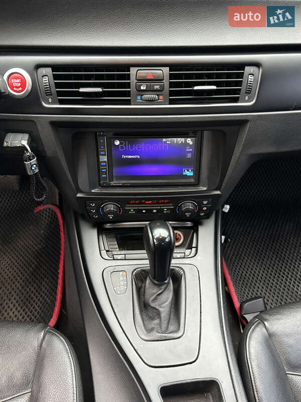 Седан BMW 3 Series 2005 в Днепре