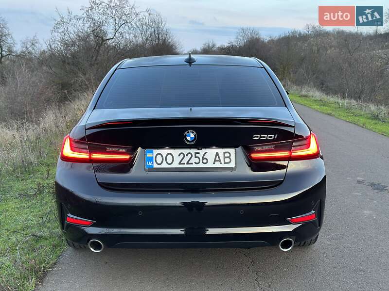 Седан BMW 3 Series 2021 в Одессе