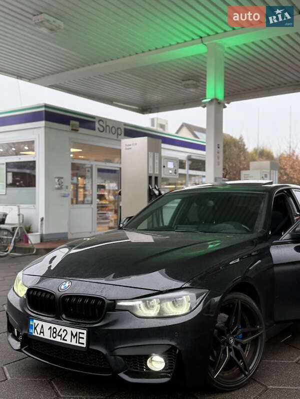 Седан BMW 3 Series 2016 в Львове