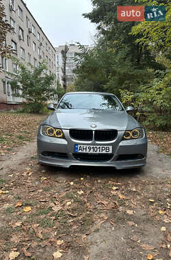 Седан BMW 3 Series 2005 в Миргороде