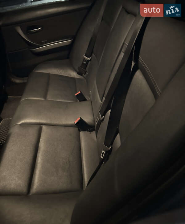 Седан BMW 3 Series 2005 в Миргороде