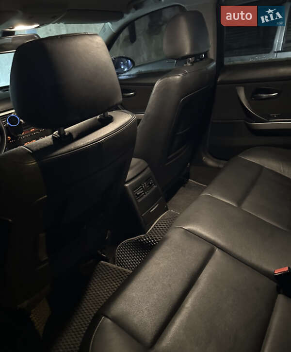 Седан BMW 3 Series 2005 в Миргороде