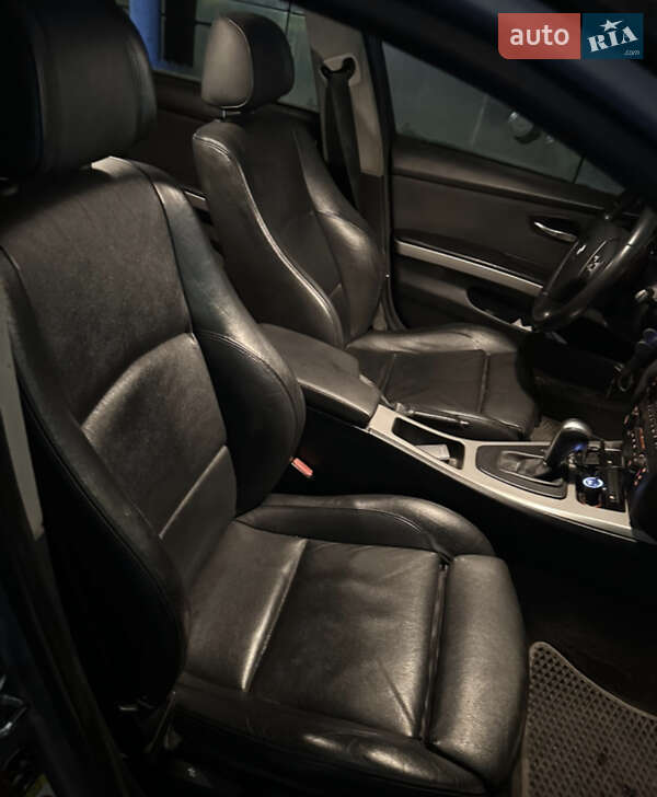 Седан BMW 3 Series 2005 в Миргороде