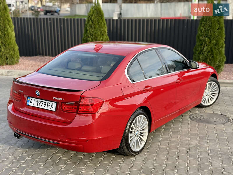 Седан BMW 3 Series 2013 в Киеве