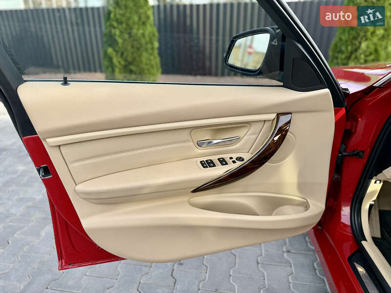 Седан BMW 3 Series 2013 в Киеве