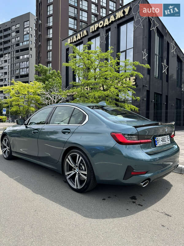 Седан BMW 3 Series 2021 в Киеве