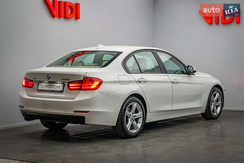 Седан BMW 3 Series 2012 в Киеве