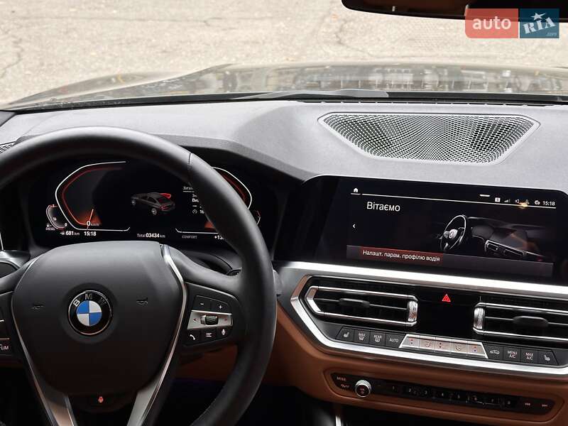Седан BMW 3 Series 2022 в Одессе