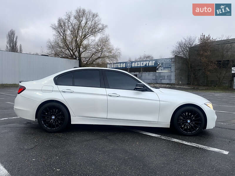 Седан BMW 3 Series 2012 в Полтаве