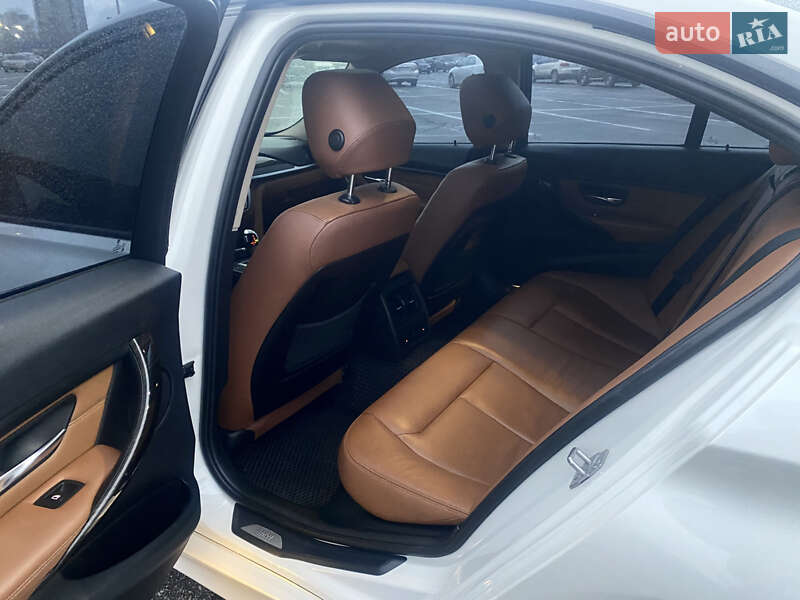 Седан BMW 3 Series 2012 в Полтаве