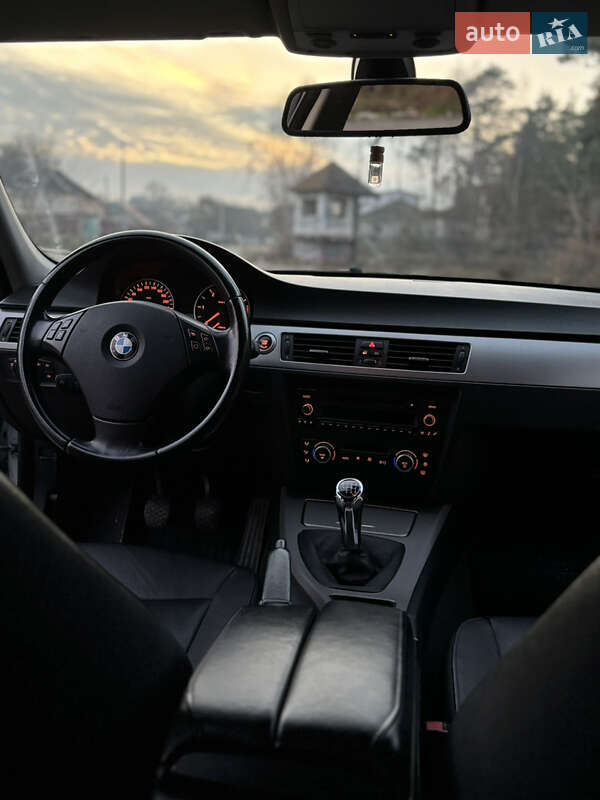 Седан BMW 3 Series 2007 в Чернігові
