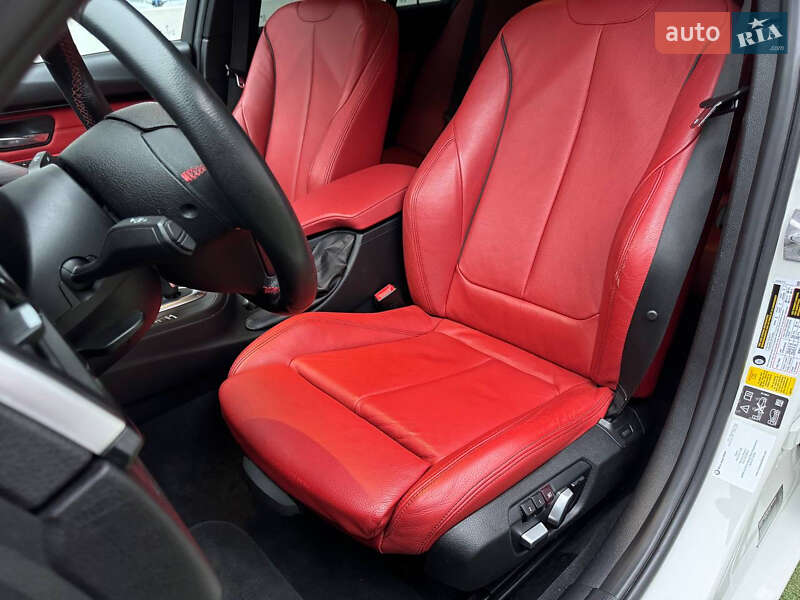 Седан BMW 3 Series 2017 в Одессе