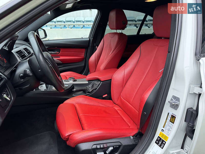 Седан BMW 3 Series 2017 в Одессе