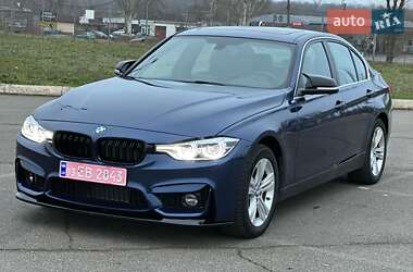 Седан BMW 3 Series 2017 в Кривом Роге
