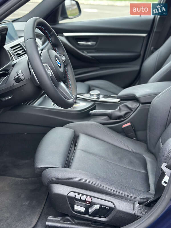 Седан BMW 3 Series 2017 в Кривом Роге