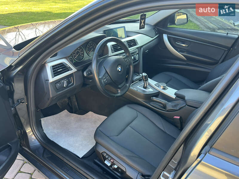 Седан BMW 3 Series 2017 в Косові