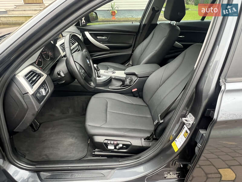 Седан BMW 3 Series 2017 в Косові