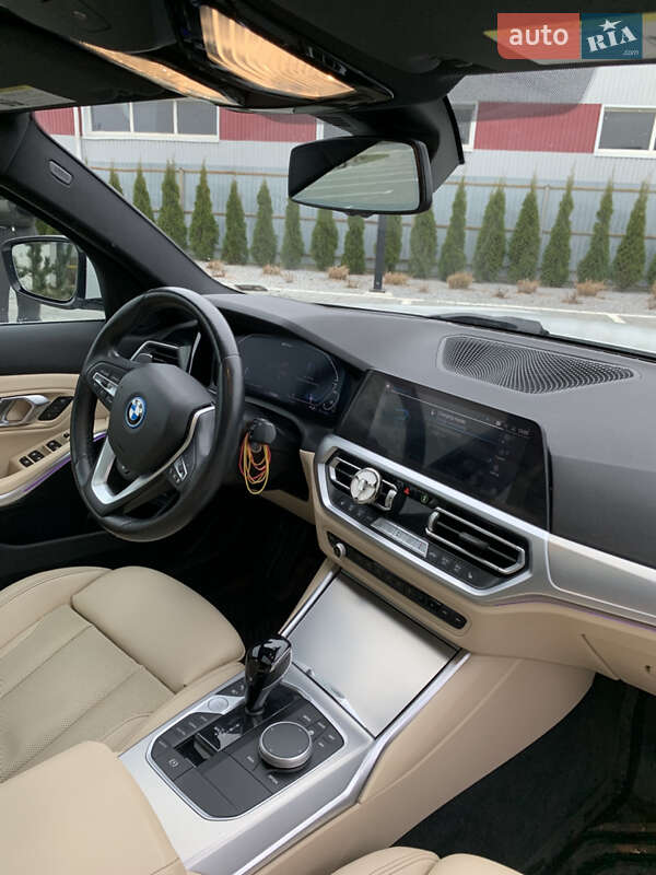 Седан BMW 3 Series 2022 в Луцке фото 14 Седан BMW 3 Series 2022 в Луцке