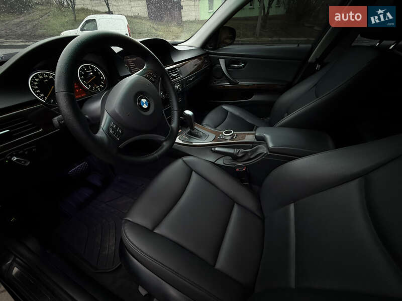 Седан BMW 3 Series 2011 в Харкові