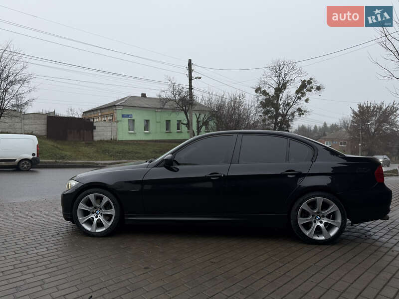 Седан BMW 3 Series 2011 в Харкові