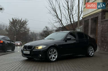Седан BMW 3 Series 2011 в Харкові