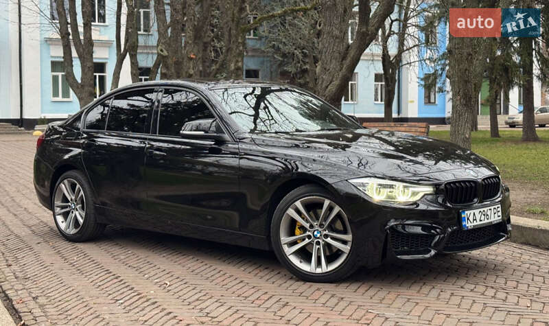 Седан BMW 3 Series 2017 в Киеве