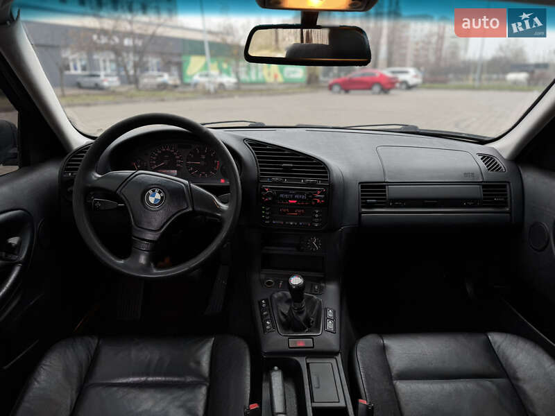 Седан BMW 3 Series 1997 в Черкассах